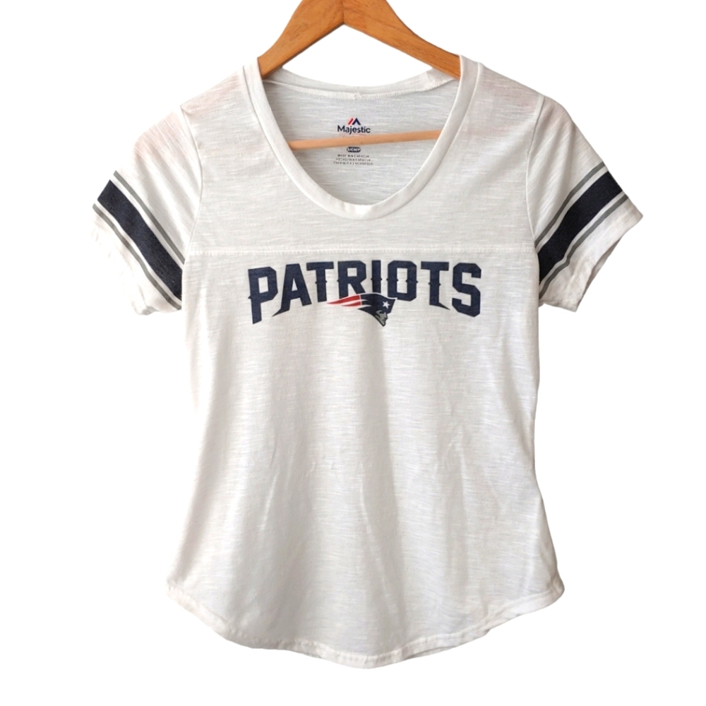 Majestic Patriots White Burn out T-shirt Size Small